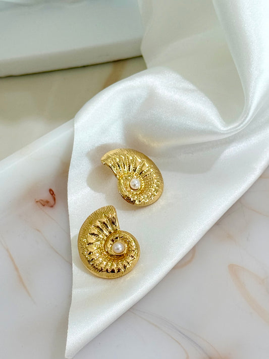 Ali Shell Earrings