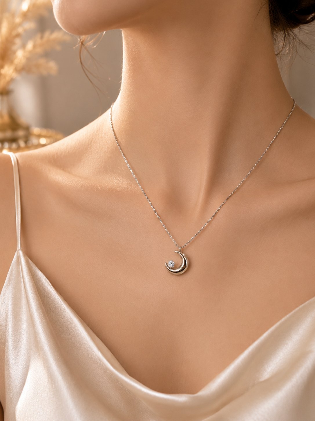Luna Pendant