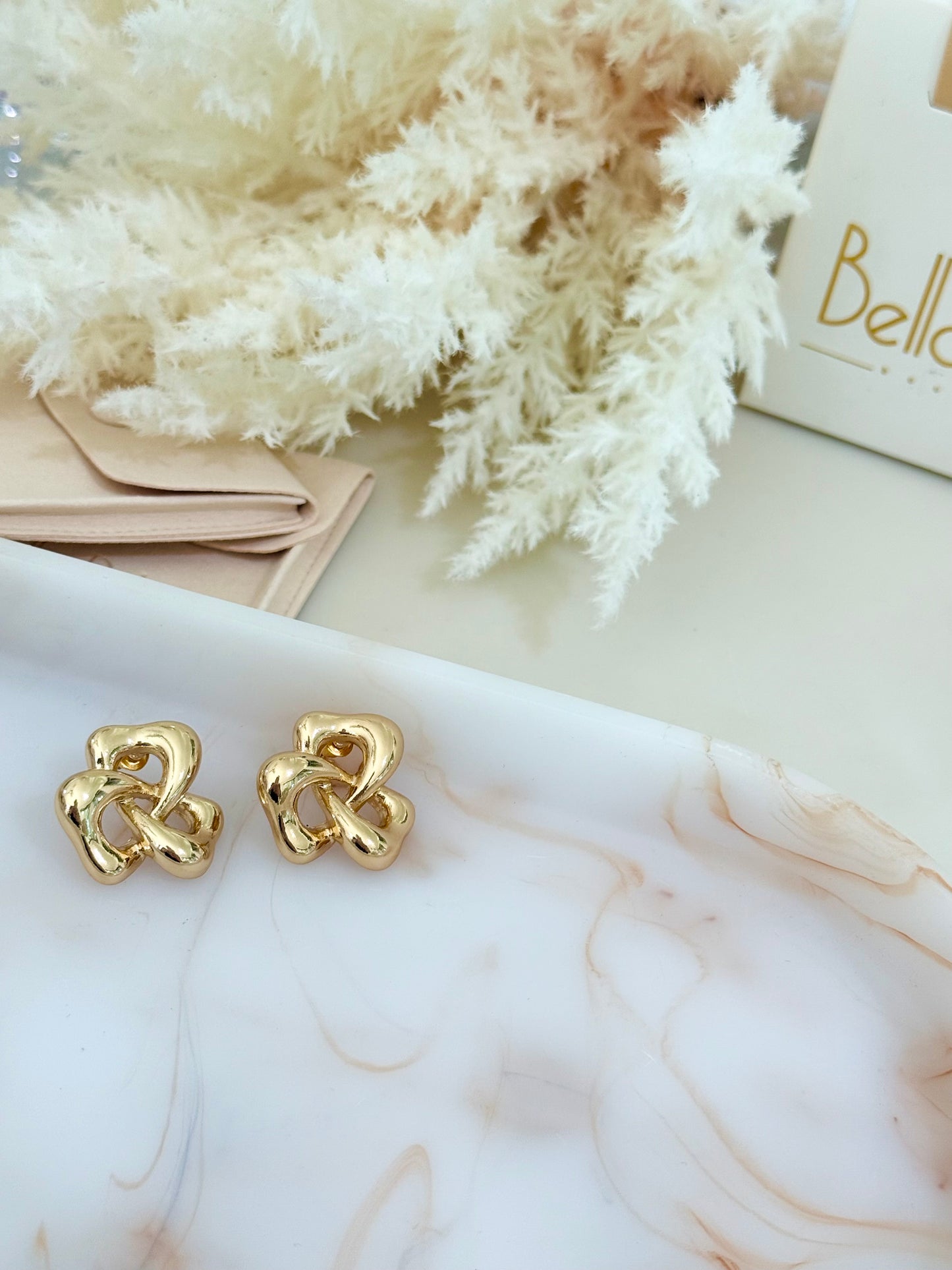 Lola Earring studs
