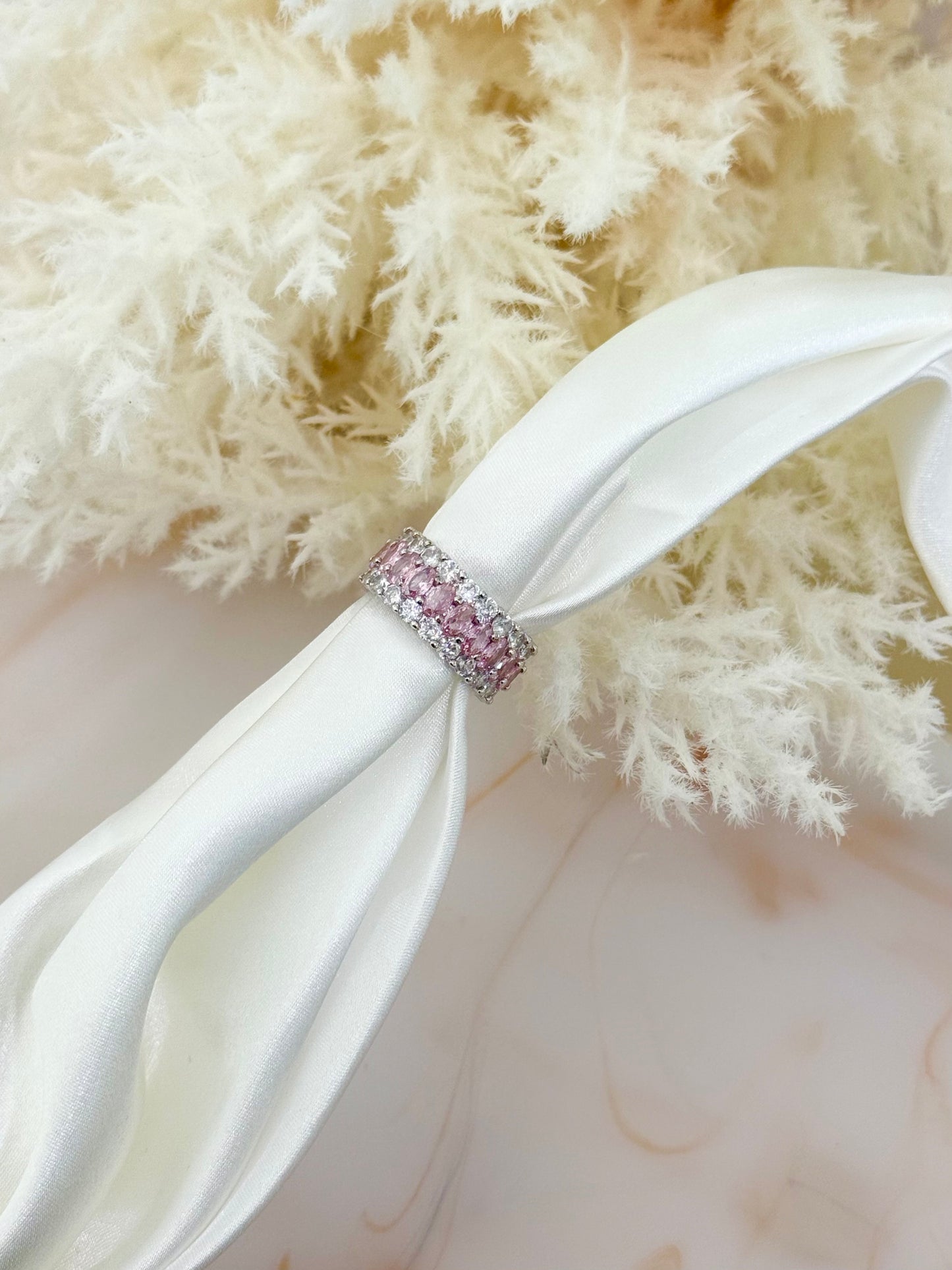 Ava Ring