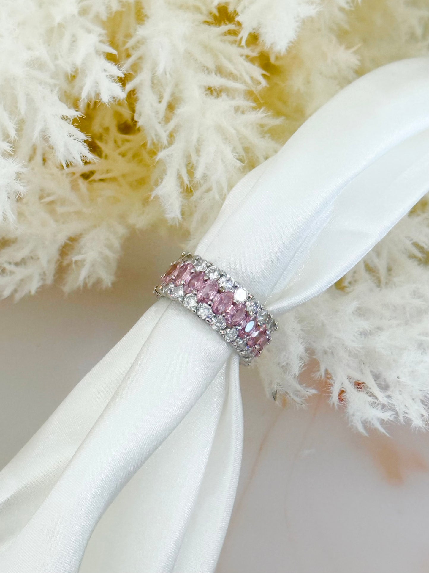 Ava Ring