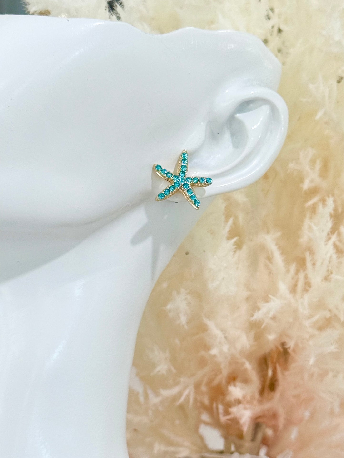 Mini Starfish Ear Studs
