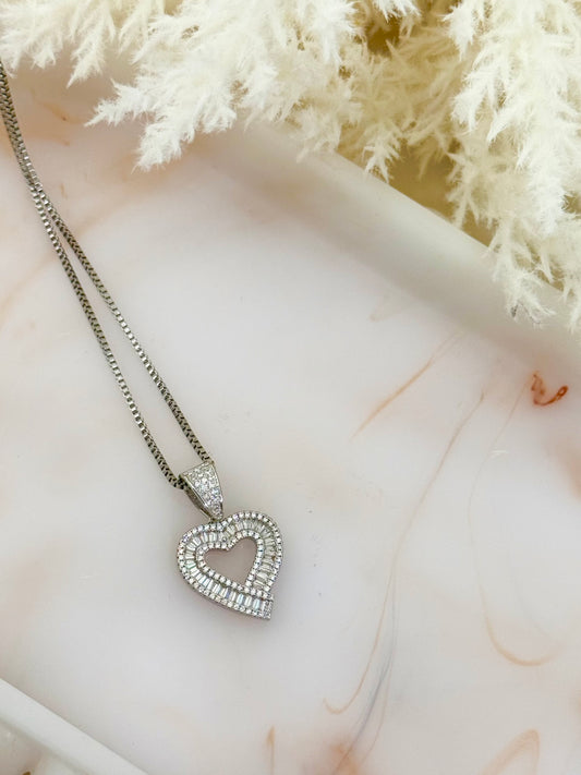 Zoey Pendant Necklace