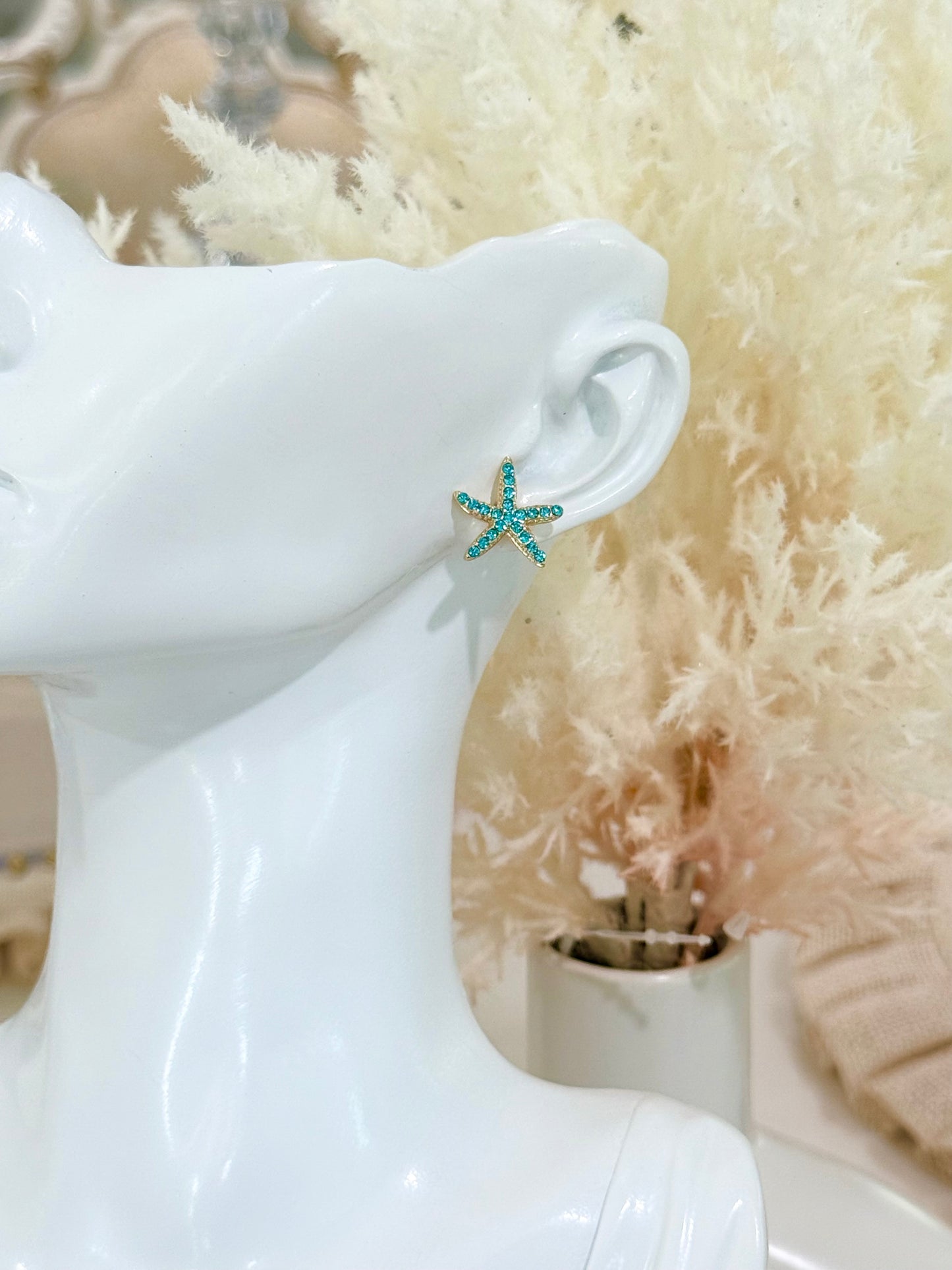 Mini Starfish Ear Studs