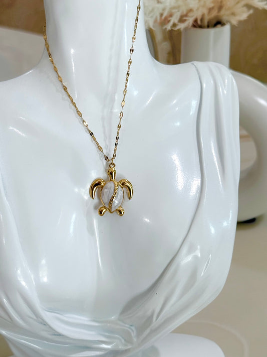 Cece Turtle Necklace