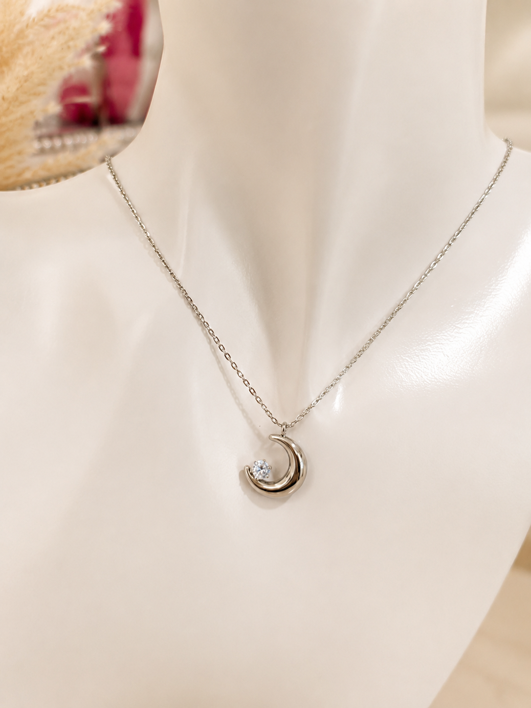 Luna Pendant