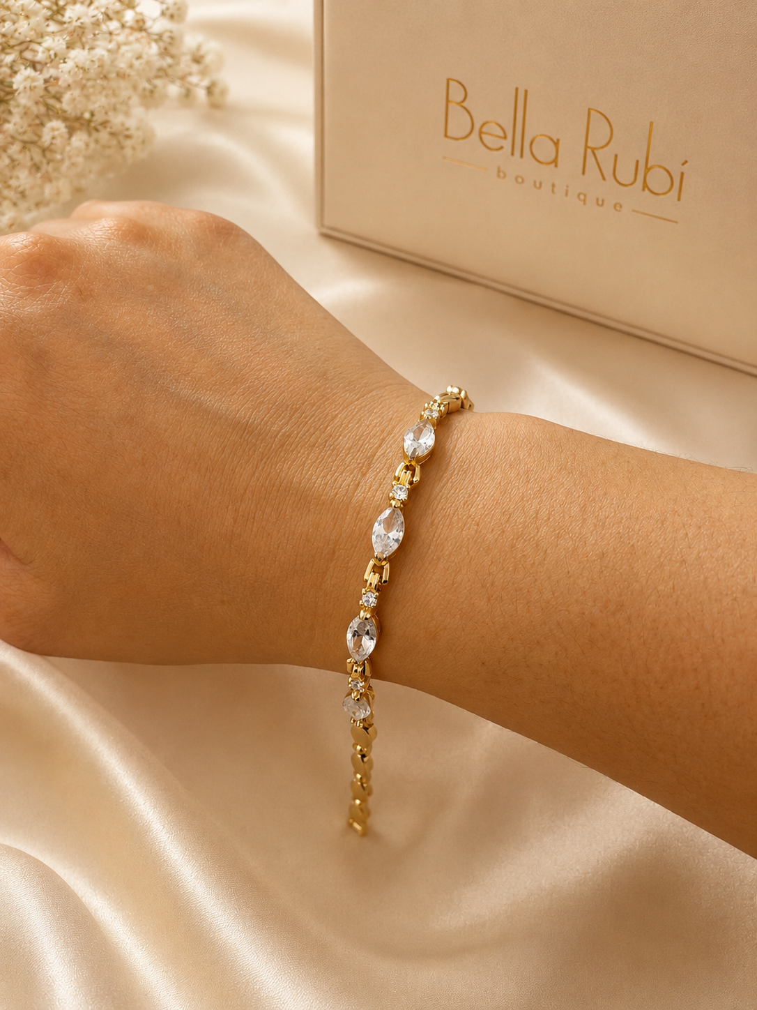 Flory Crystal Bracelet