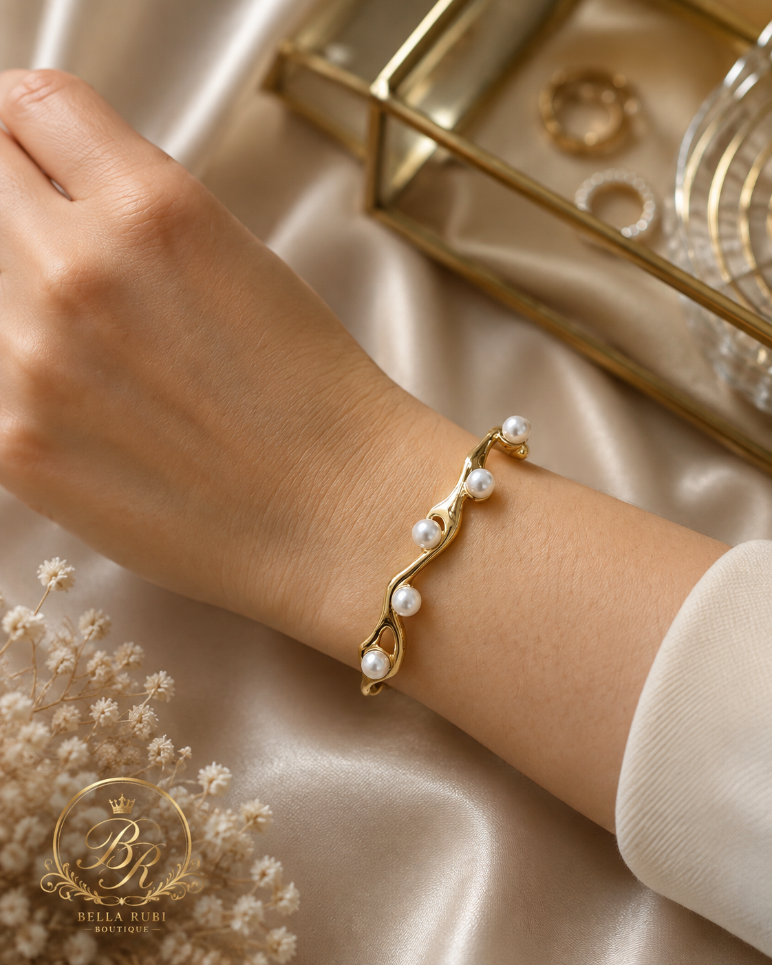 Luna Pearl Cuff Bracelet